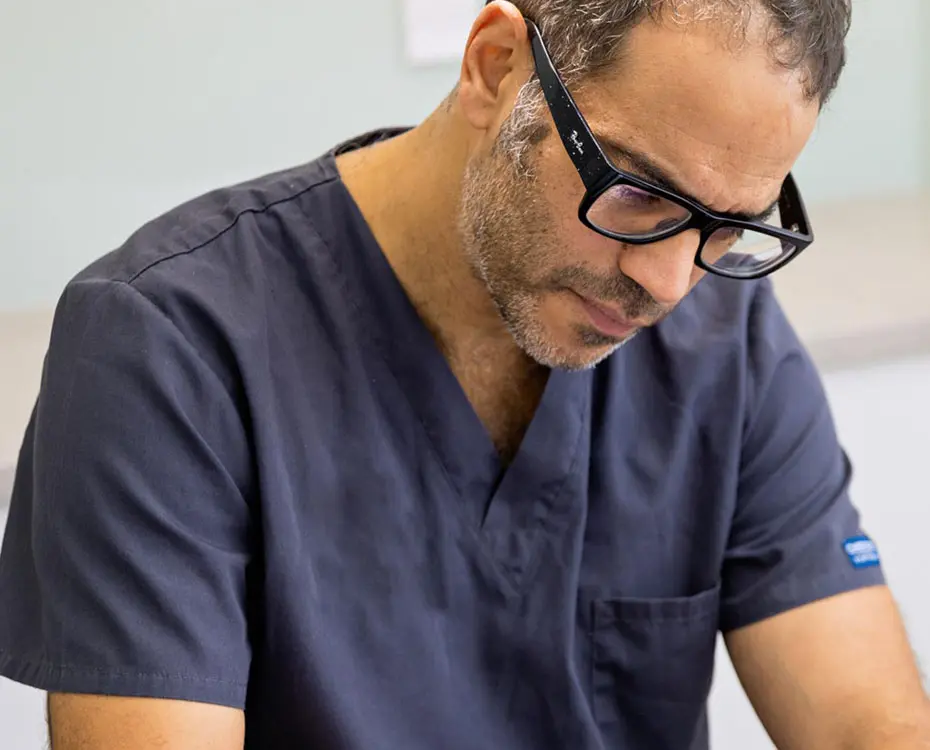 Ahid Abood Plastic Surgery - Mr Ahid Abood